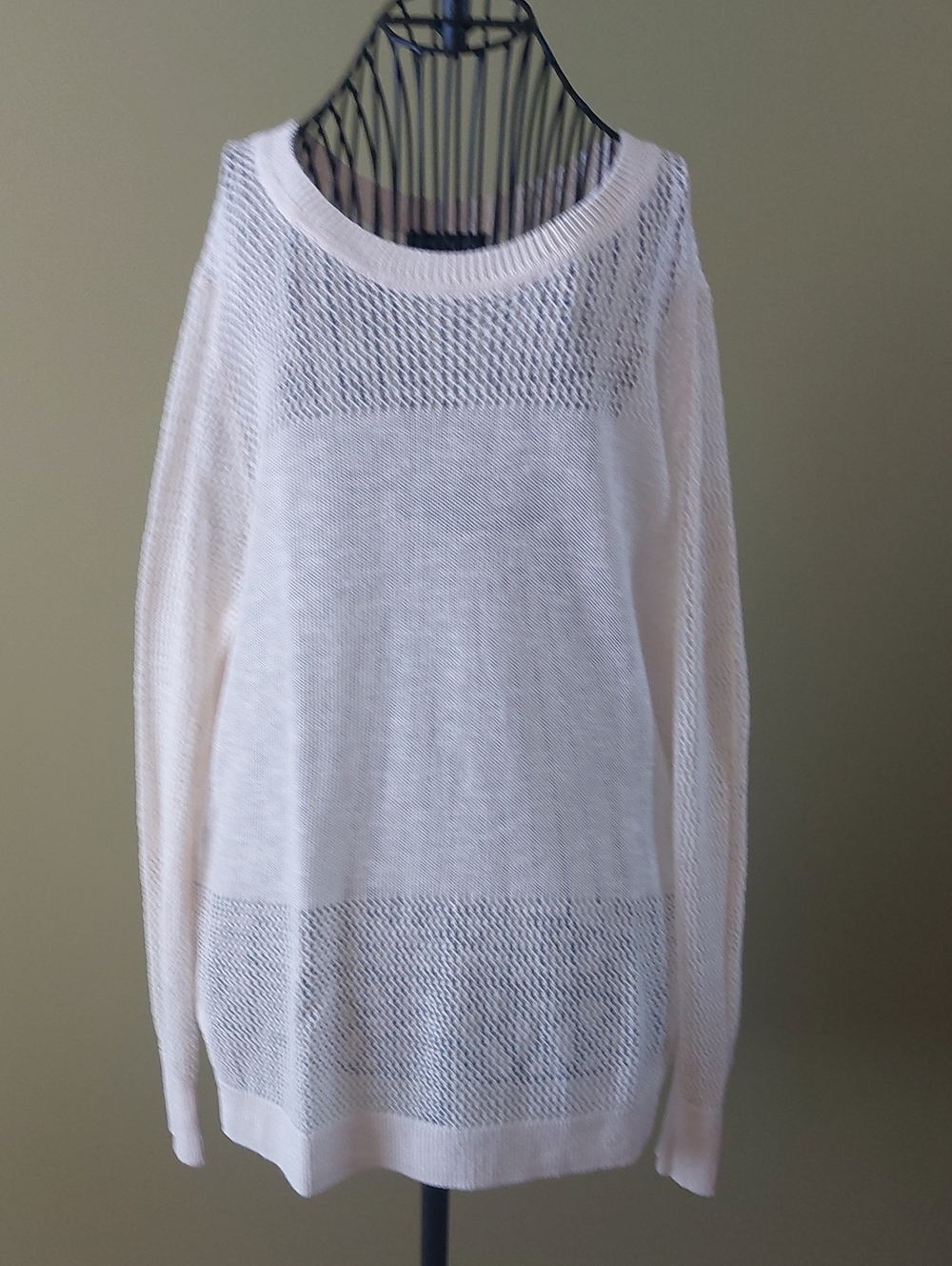 Banana Republic Cream Open-Weave Crewneck Sweater. Linen and Viscose